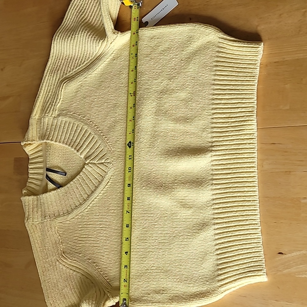 By Anthropologie Bell-Sleeve V-Neck Sweater - Picture 6 of 11